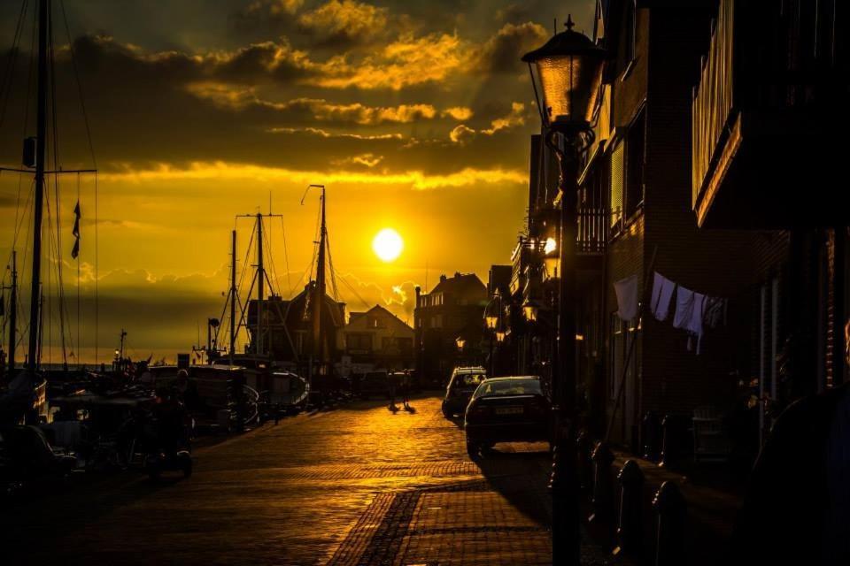 Zicht Op Zee Bed & Breakfast Urk Dış mekan fotoğraf