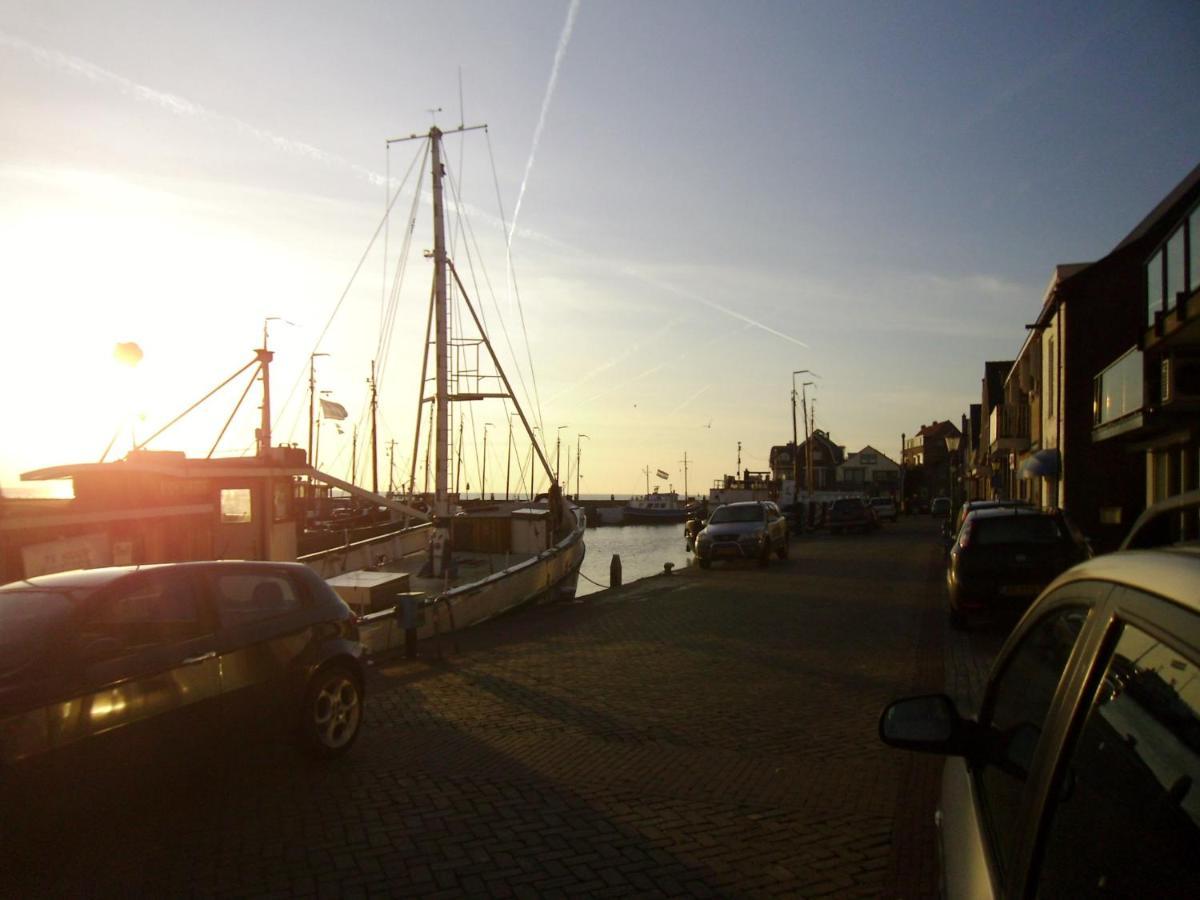 Zicht Op Zee Bed & Breakfast Urk Dış mekan fotoğraf